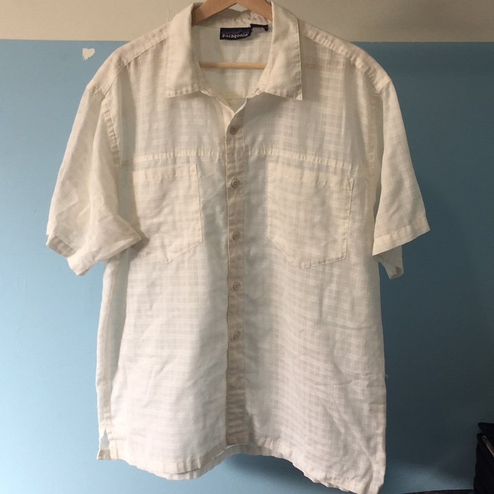 PATAGONIA men’s short sleeve button down Large
